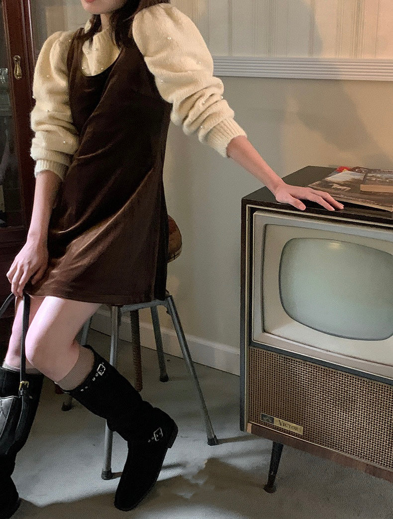 パール編みケーブル柄セーター