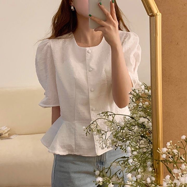 ジャカード模様のトップス