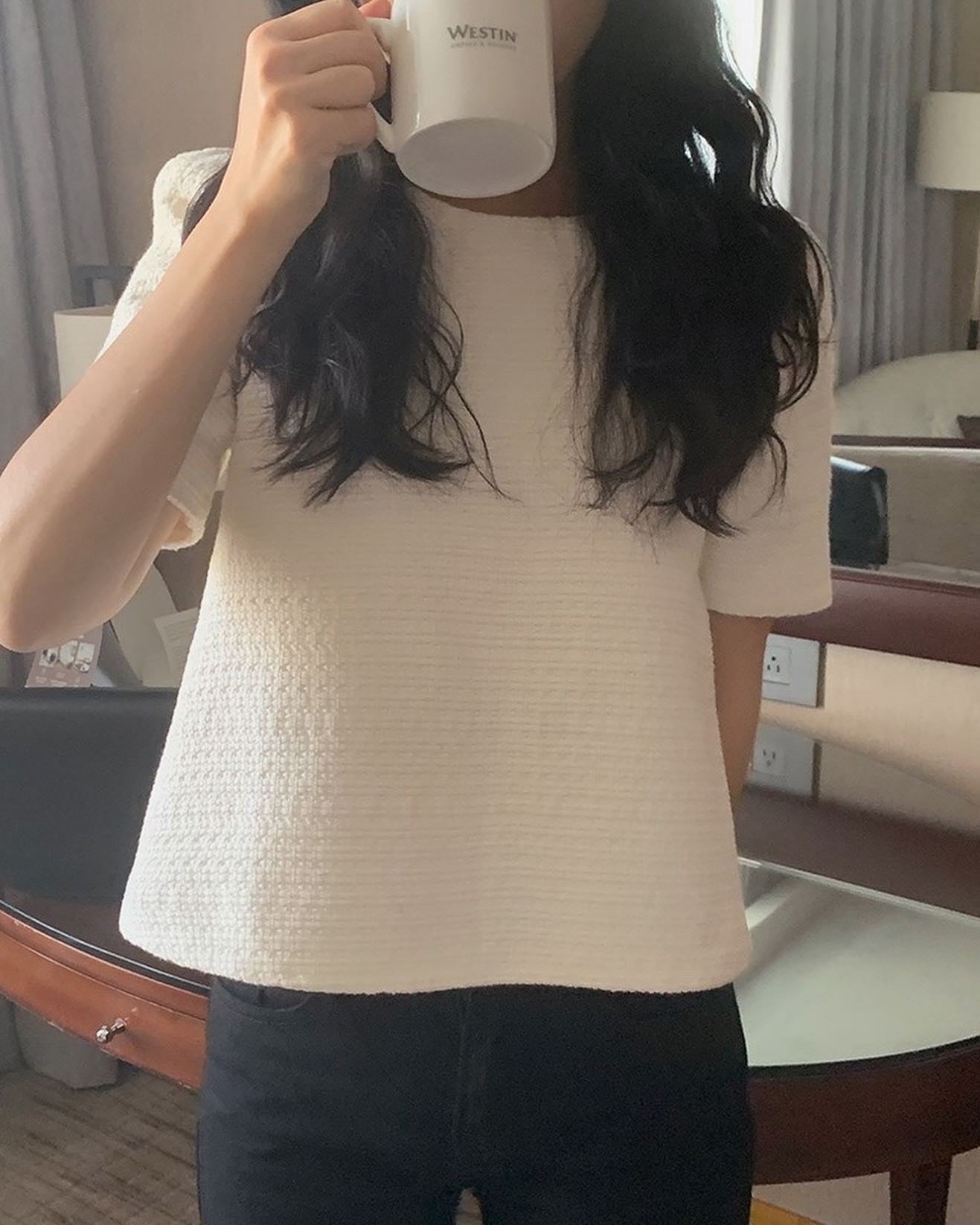 クルーネックシャネル風トップス