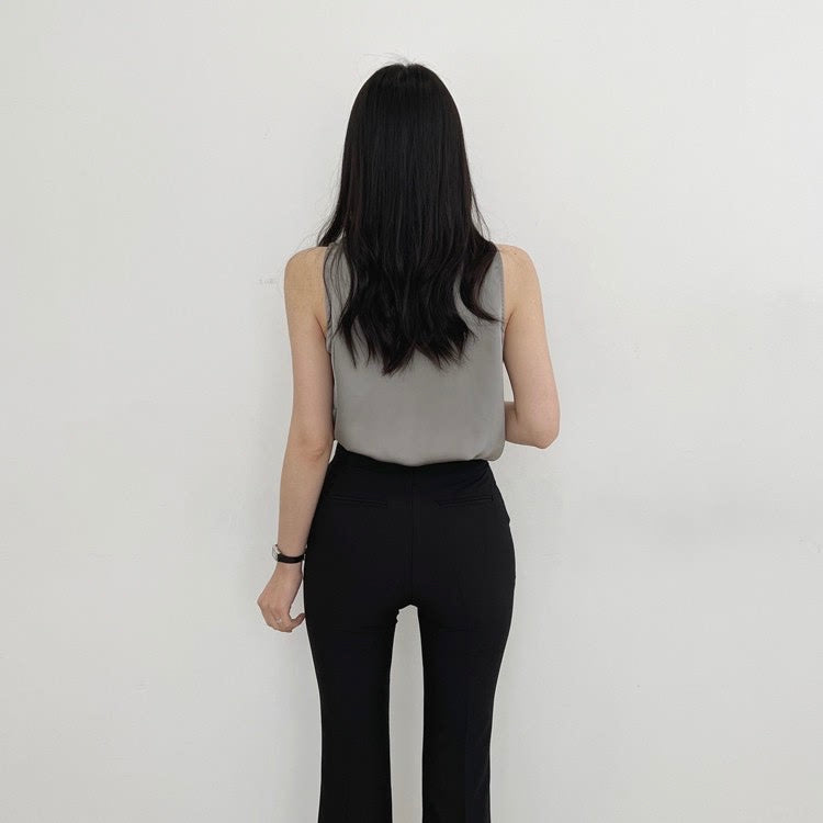 sleeveless tank top