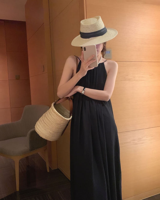 Halter Neck Pleated Dress