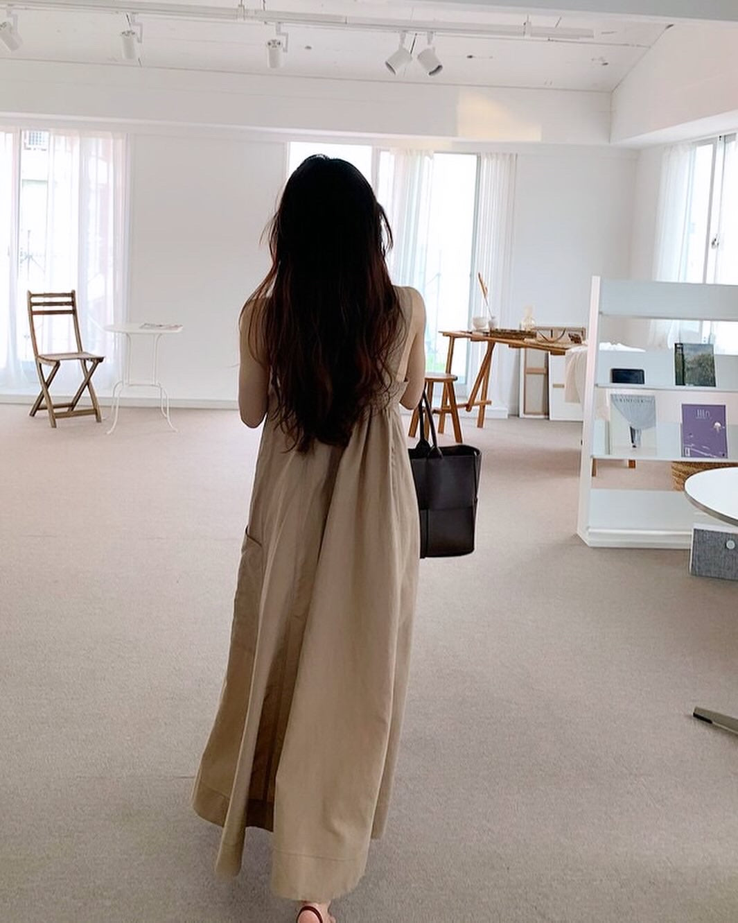 方領粗帶連身裙