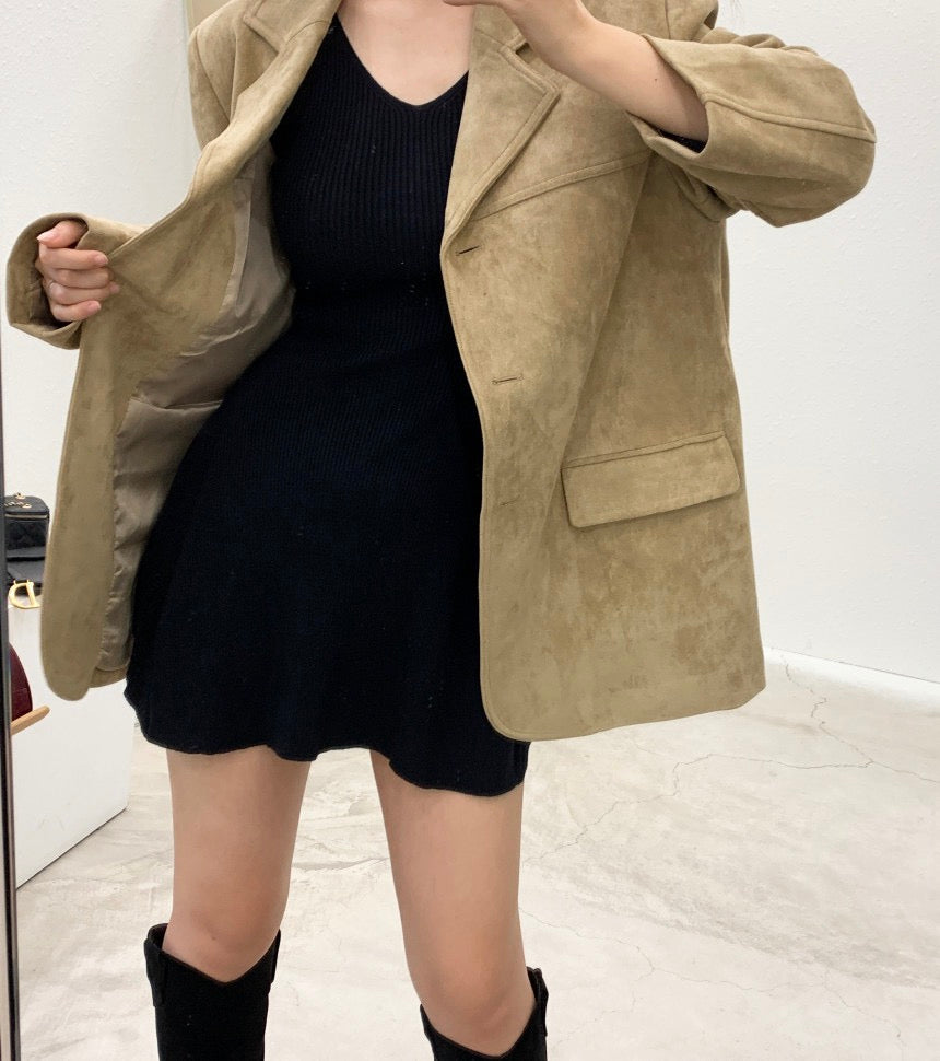 法式V領喇叭袖連身裙