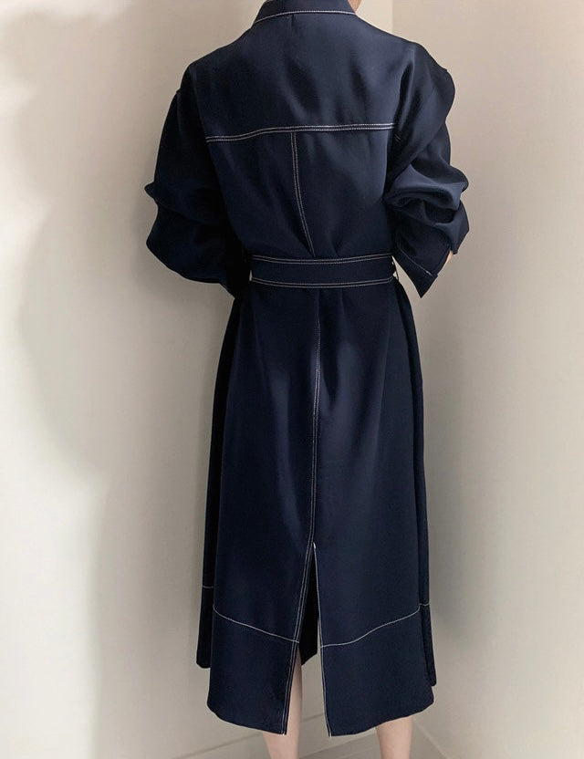 明顯綁帶風衣式連身裙