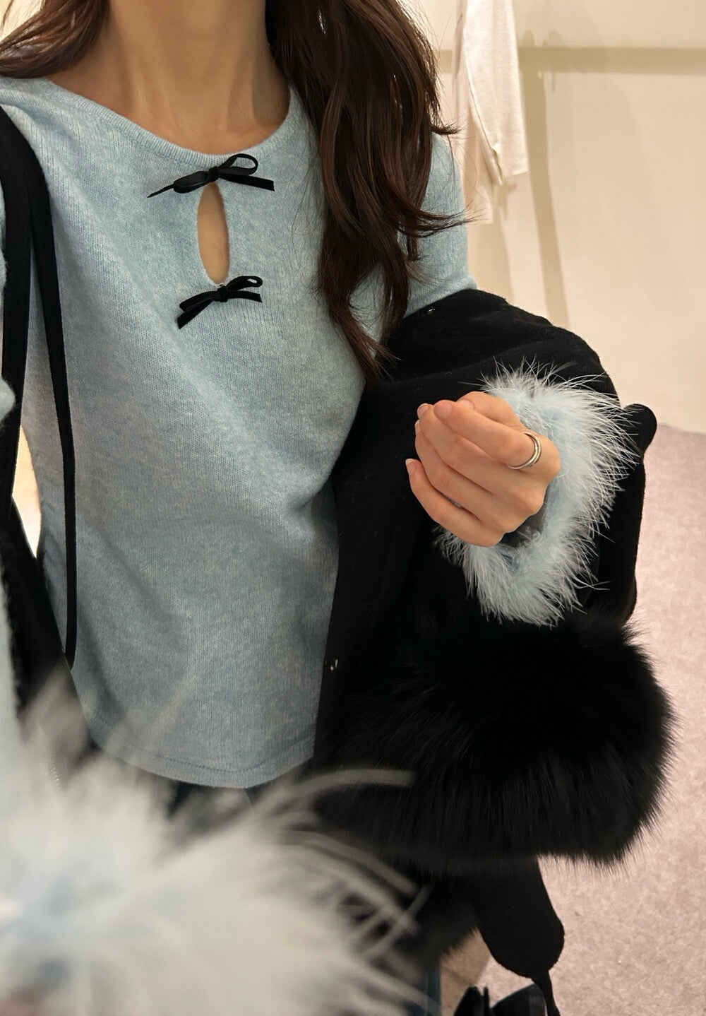 リボン付きふわふわスリーブニットトップス