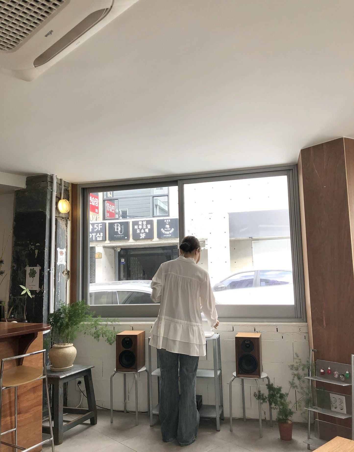 ダブルフリルブラウス