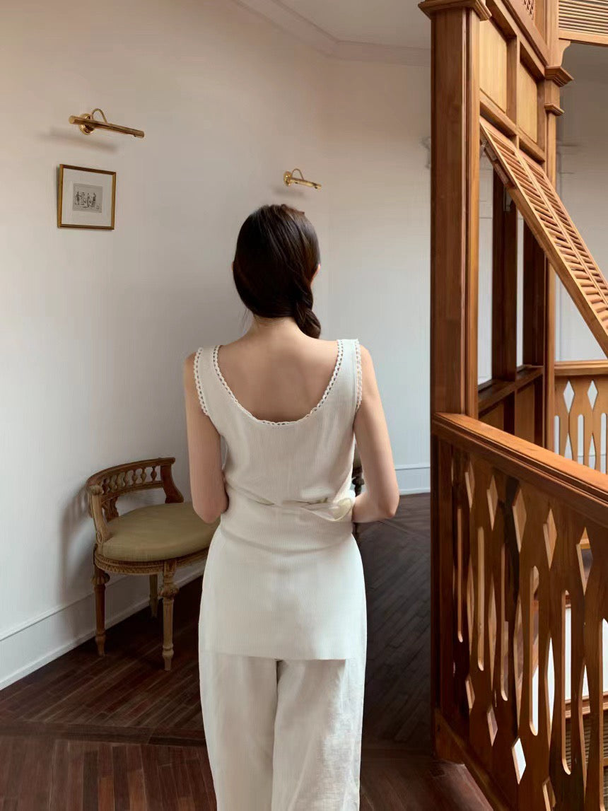 Sweet U-Neck Knitted Vest