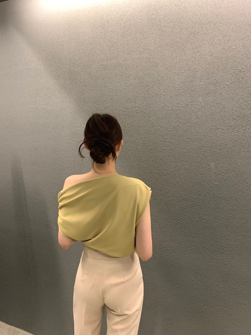 法式斜肩顯瘦top