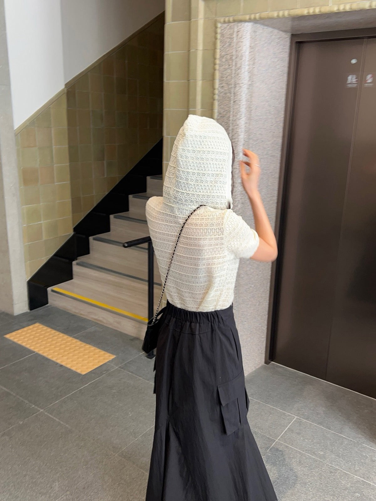 法式連帽鏤空針織top