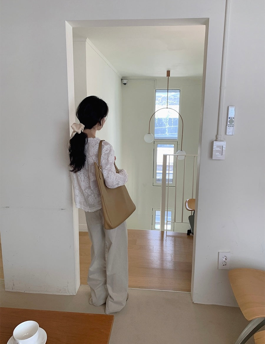 Round Neck Lace Embroidered Blouse