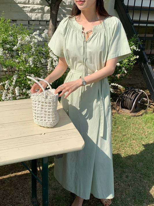 Minimalist Chic Crew Neck Dress