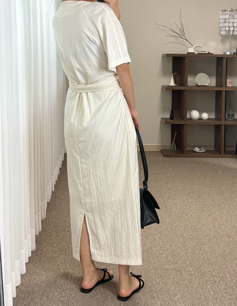 圓領單排扣綁帶收腰連身裙