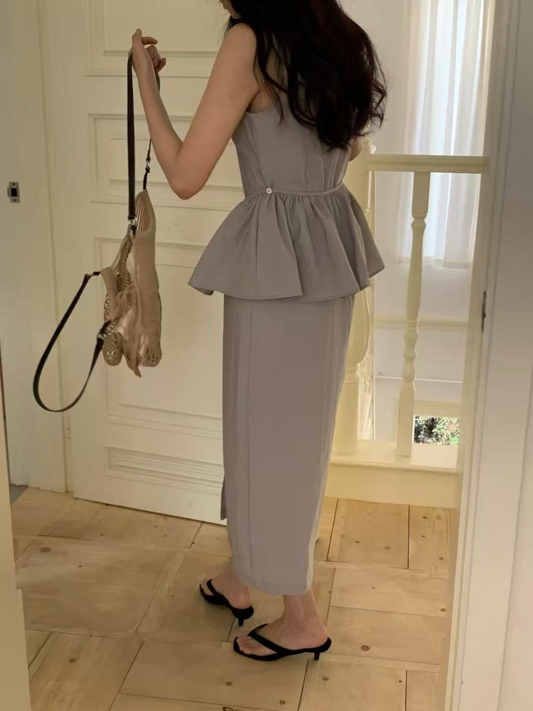 V領顯瘦連身裙+屁簾set