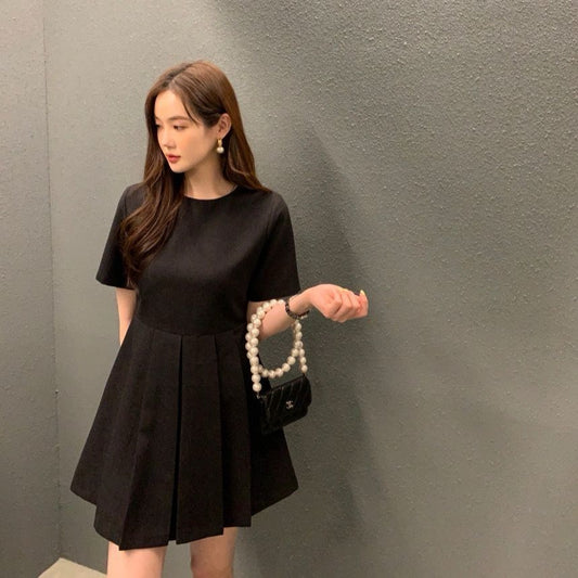 Round Neck Slim-Fit Short Sleeve Dress