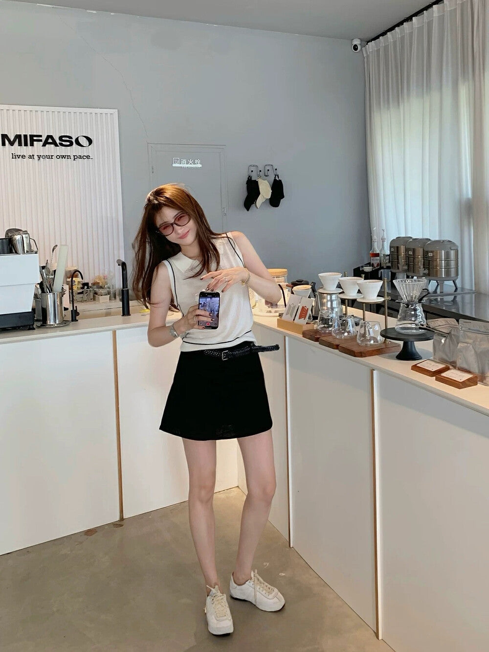 Vネックストライプカラーブロックノースリーブニットベスト