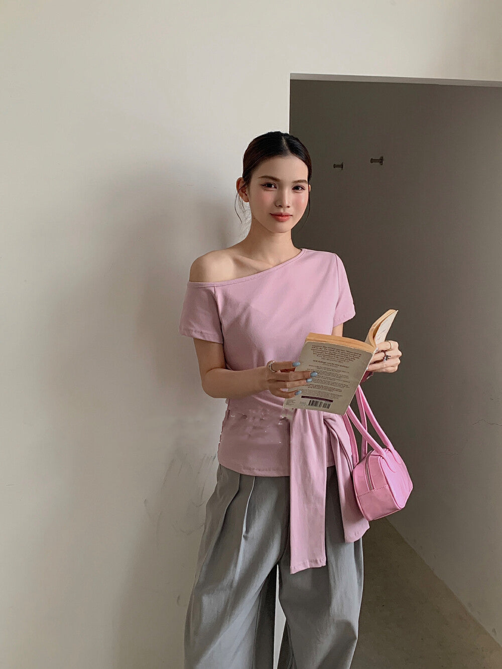 One-Shoulder Belted Short Sleeve Top