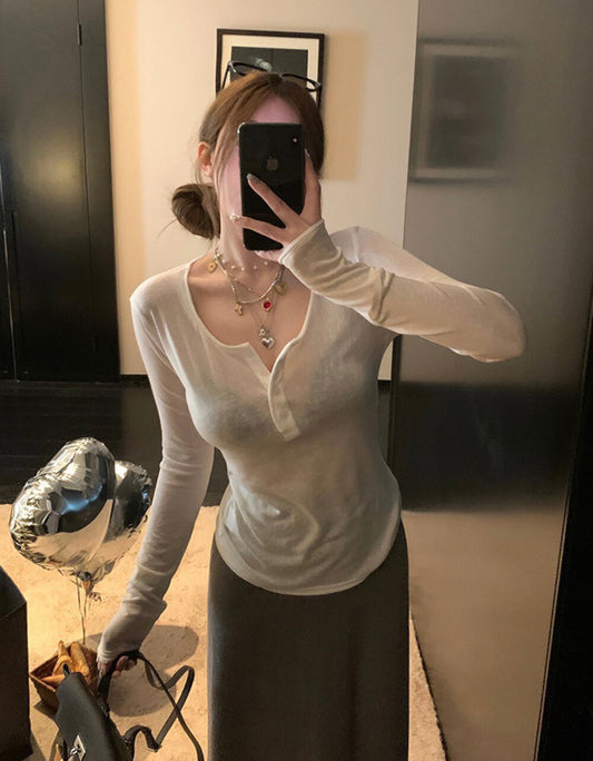 V-neck Slim Fit Lightweight Knit Top