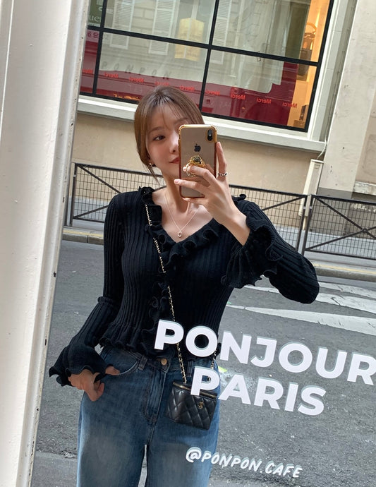 V-neck Ruffle Knit Top