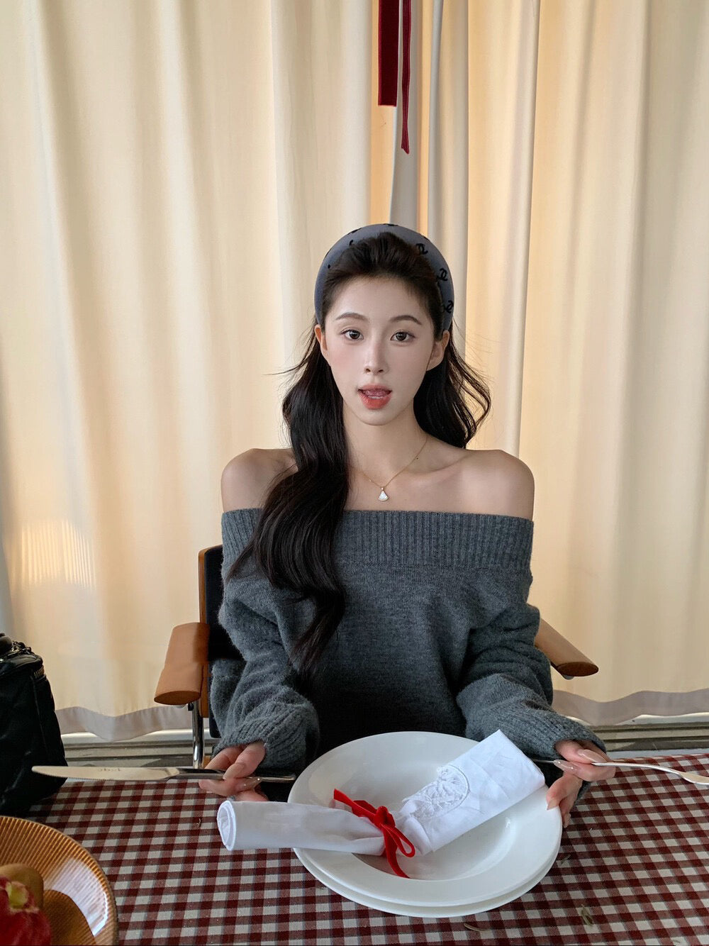 Off-Shoulder Tie-Up Warm Sweater