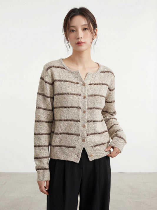 特色V領設計條紋開衫