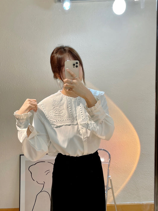 法式洞洞刺繡大翻領襯衫