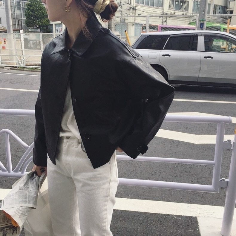 ブラックショートレザージャケット