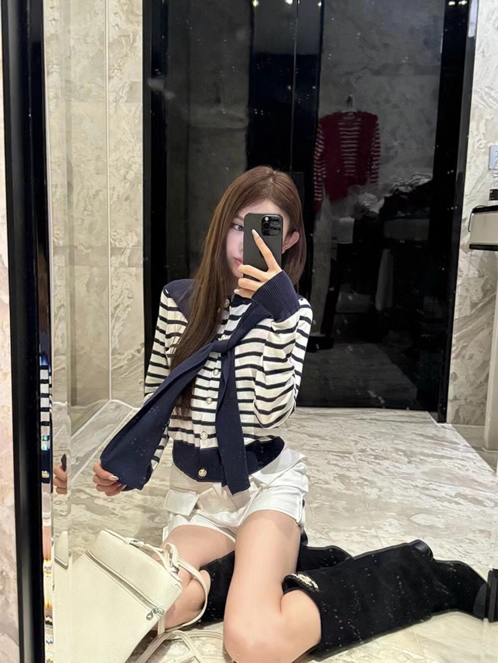 Design-Savvy Colorblock Knit Cardigan