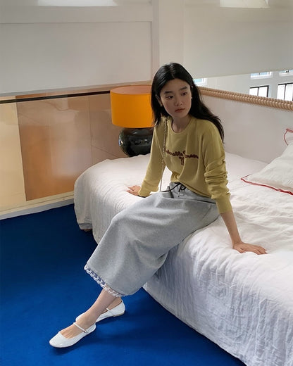 圓領字母刺繡針織衫