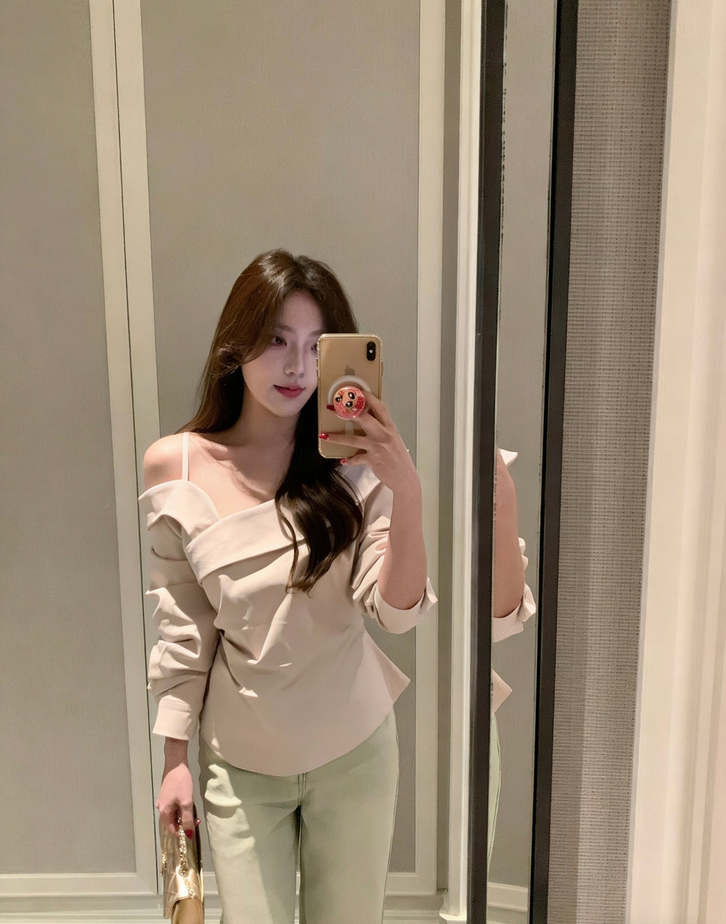 不對稱交叉領露肩小衫