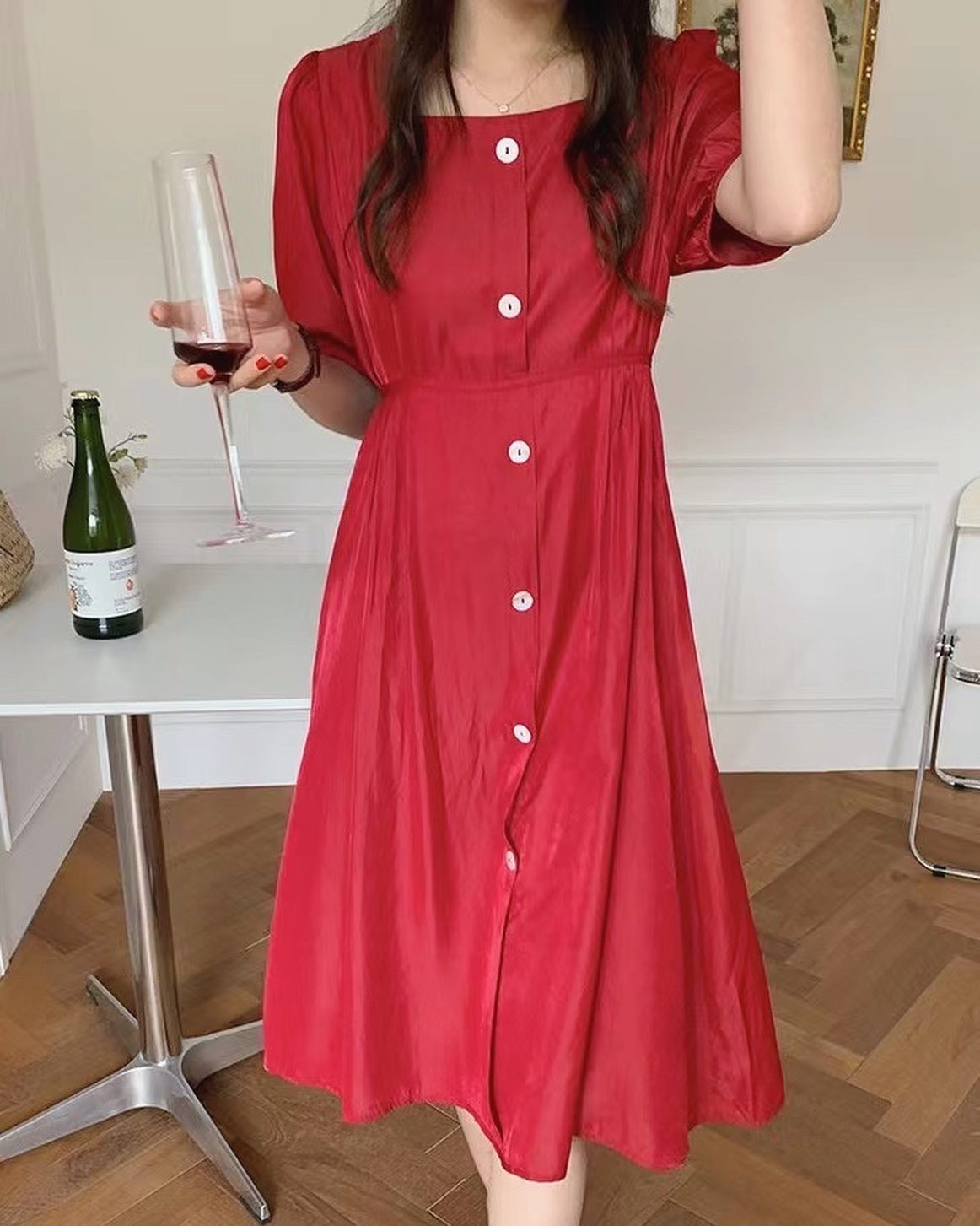 フレンチスタイルスクエアネックドレス