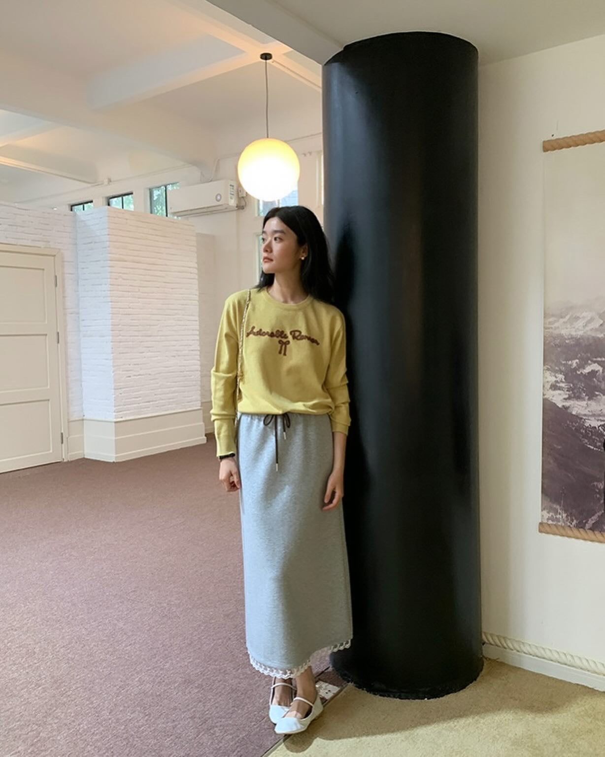 圓領字母刺繡針織衫