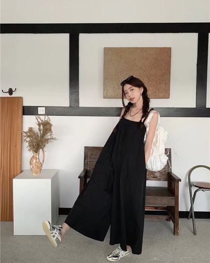 サスペンダージャンプスーツ