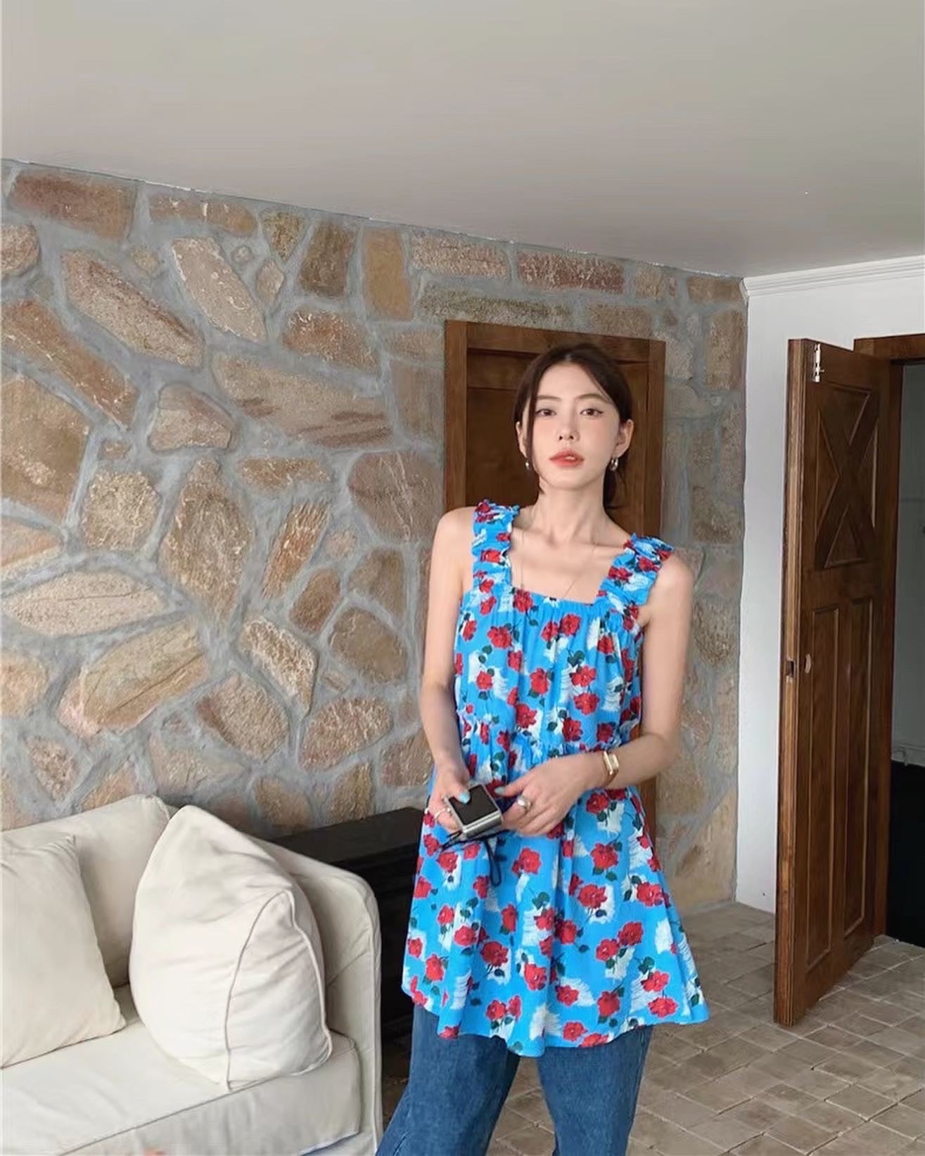 French Vintage Floral Top