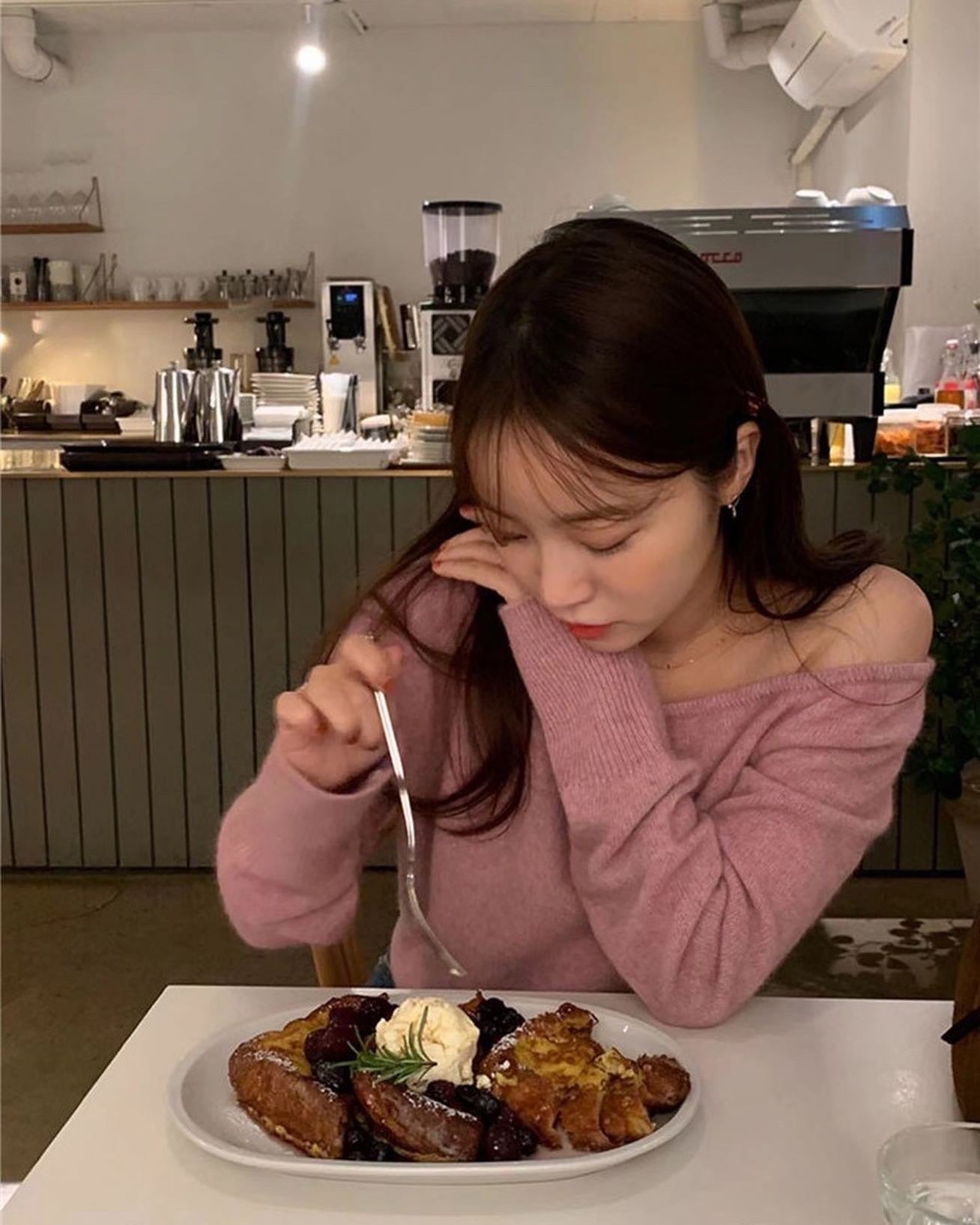 off shoulder針織冷杉top