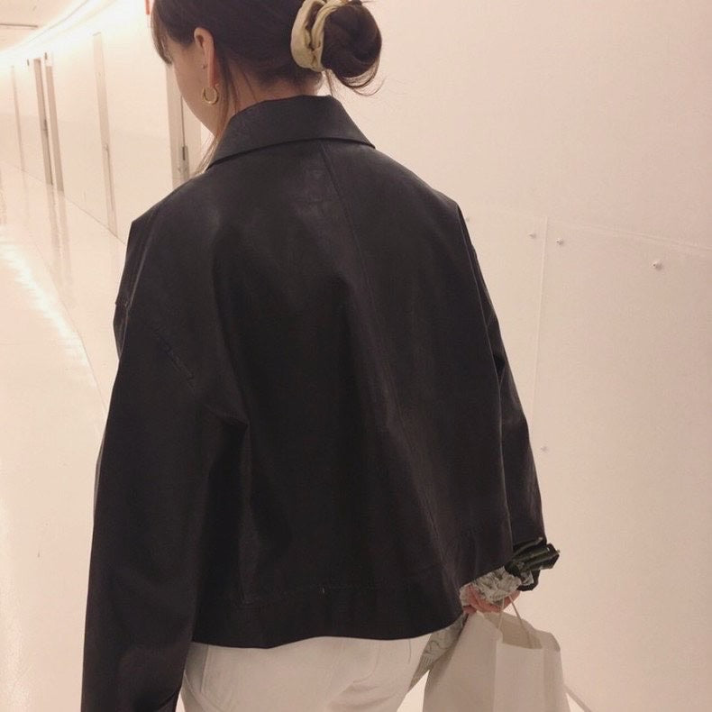 ブラックショートレザージャケット