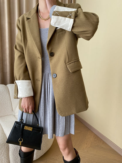 

タイトプリーツワンピース