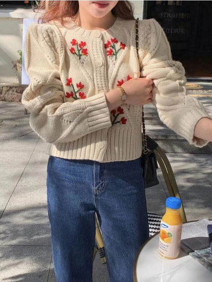 ヴィンテージフラワー刺繍セーター