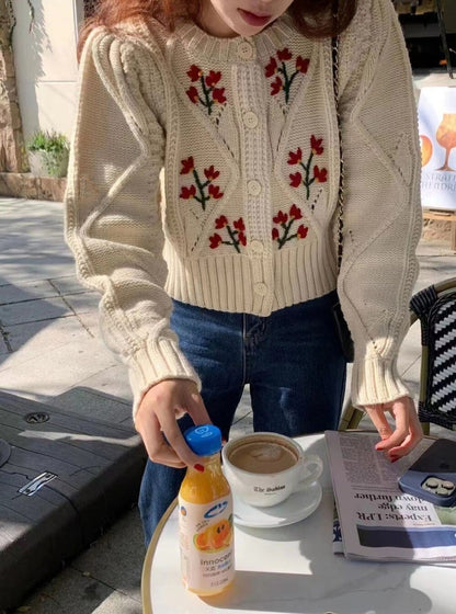 ヴィンテージフラワー刺繍セーター