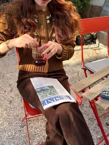 ヴィンテージフラワー刺繍セーター