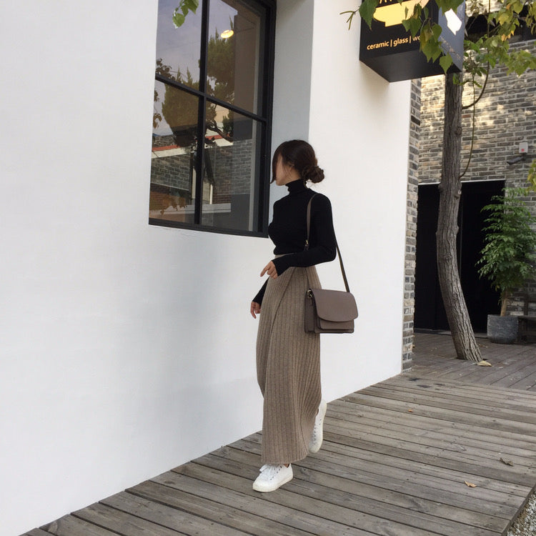 Asymmetrical Hem Split Knit Maxi Skirt