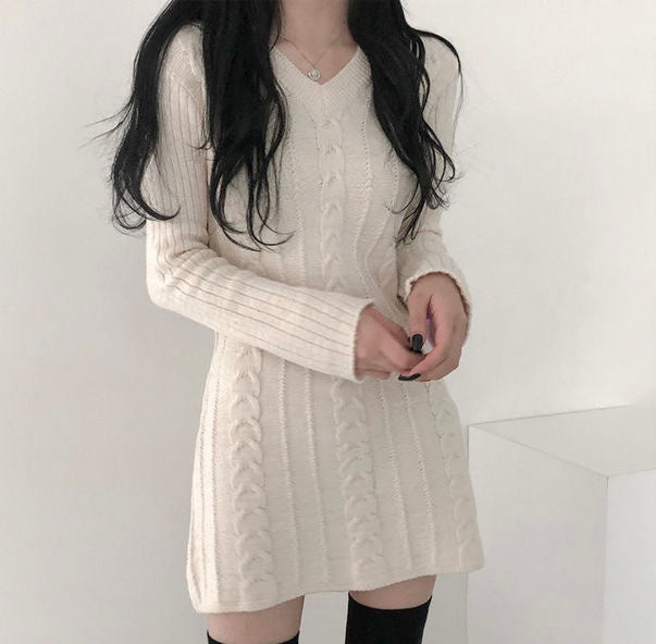 ケーブル柄ニットスカート