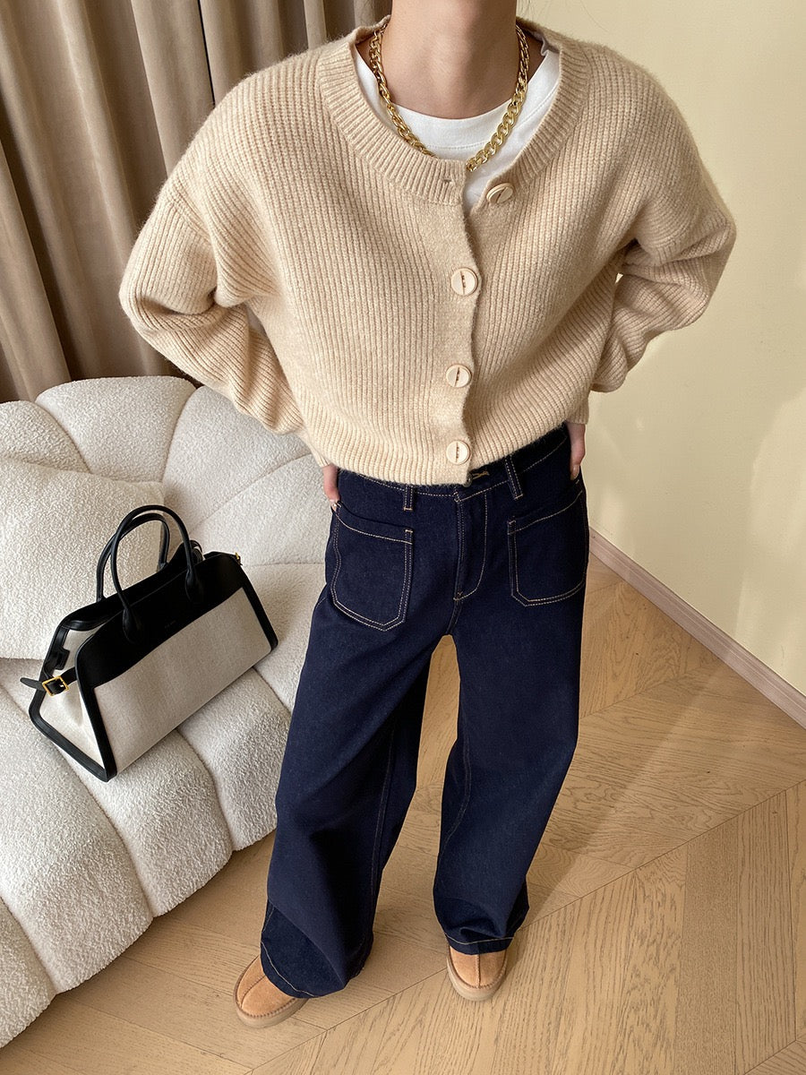 Straight-Leg Wide Jeans