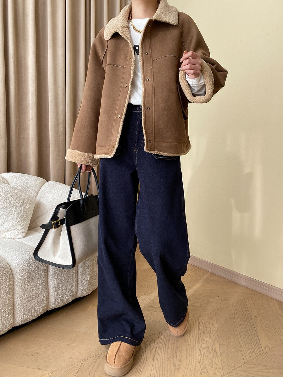 Straight-Leg Wide Jeans