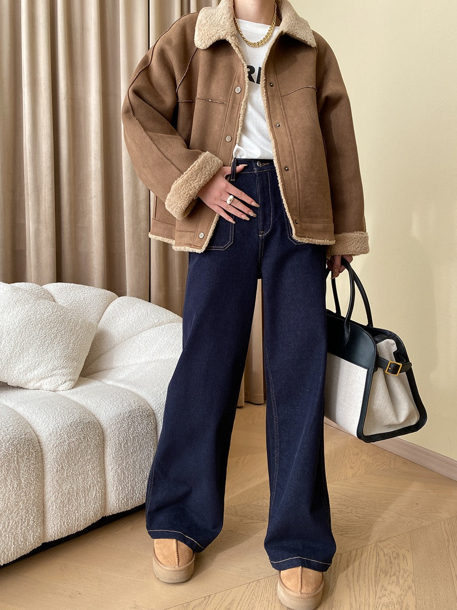 Straight-Leg Wide Jeans