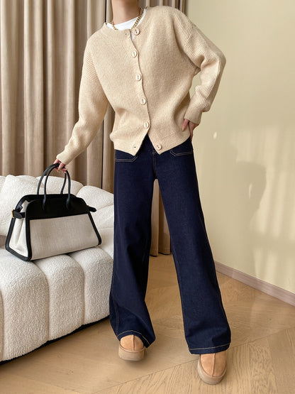 Straight-Leg Wide Jeans