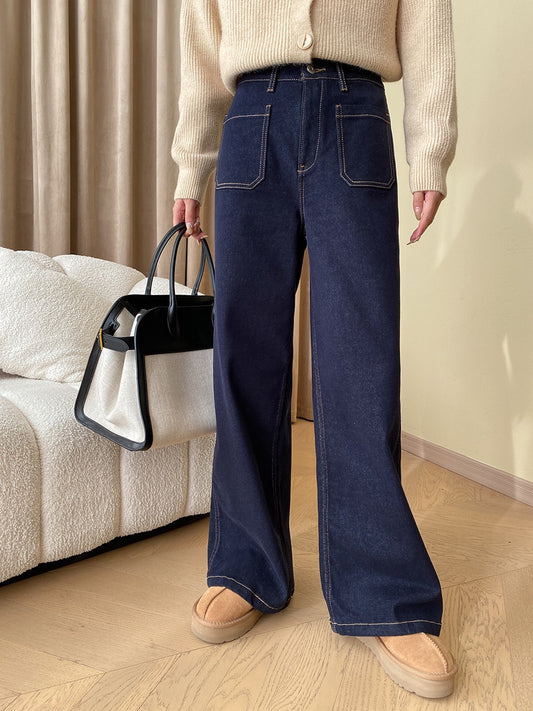 Straight-Leg Wide Jeans