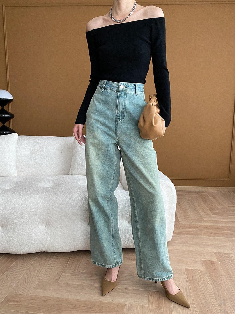 オフショルダートップ