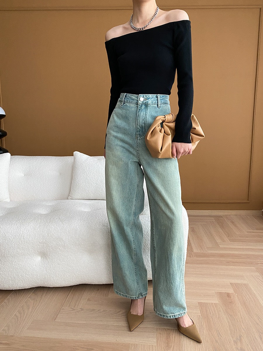 オフショルダートップ