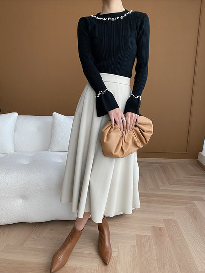 ビジュー付きフレアスリーブセーター