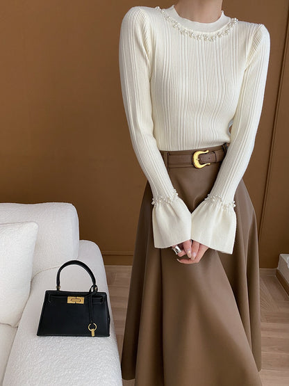 ビジュー付きフレアスリーブセーター